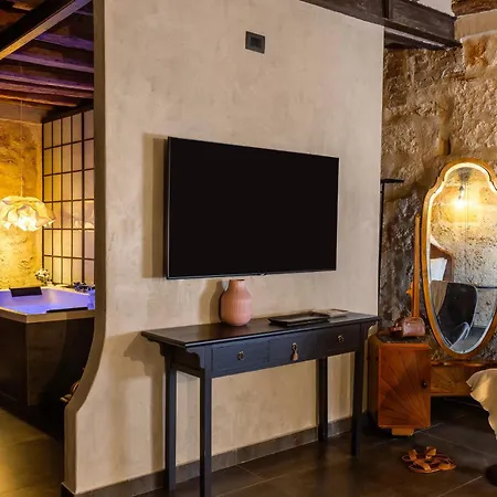 Guccia Apartment